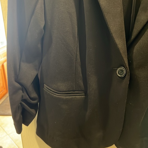 Christian Siriano Women’s Large suit blazer jacket in black - Picture 2 of 3